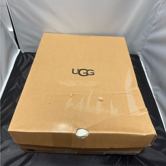 New UGG Kristabelle Tall boots - Corset lace up size 8
Chestnut - Picture 10 of 11